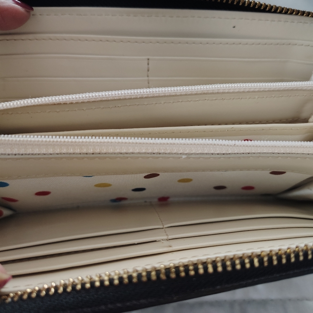 Kate Spade Black Zip-Around Wallet - Picture 8 of 9